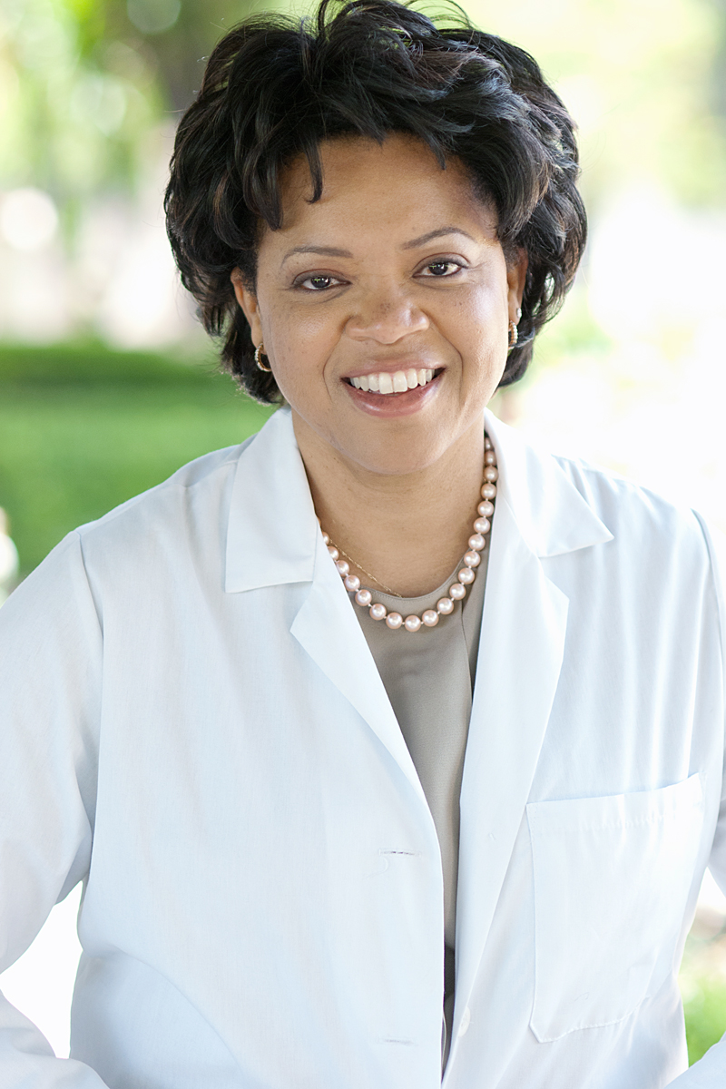 actor Donna Lynn Leavy large photo