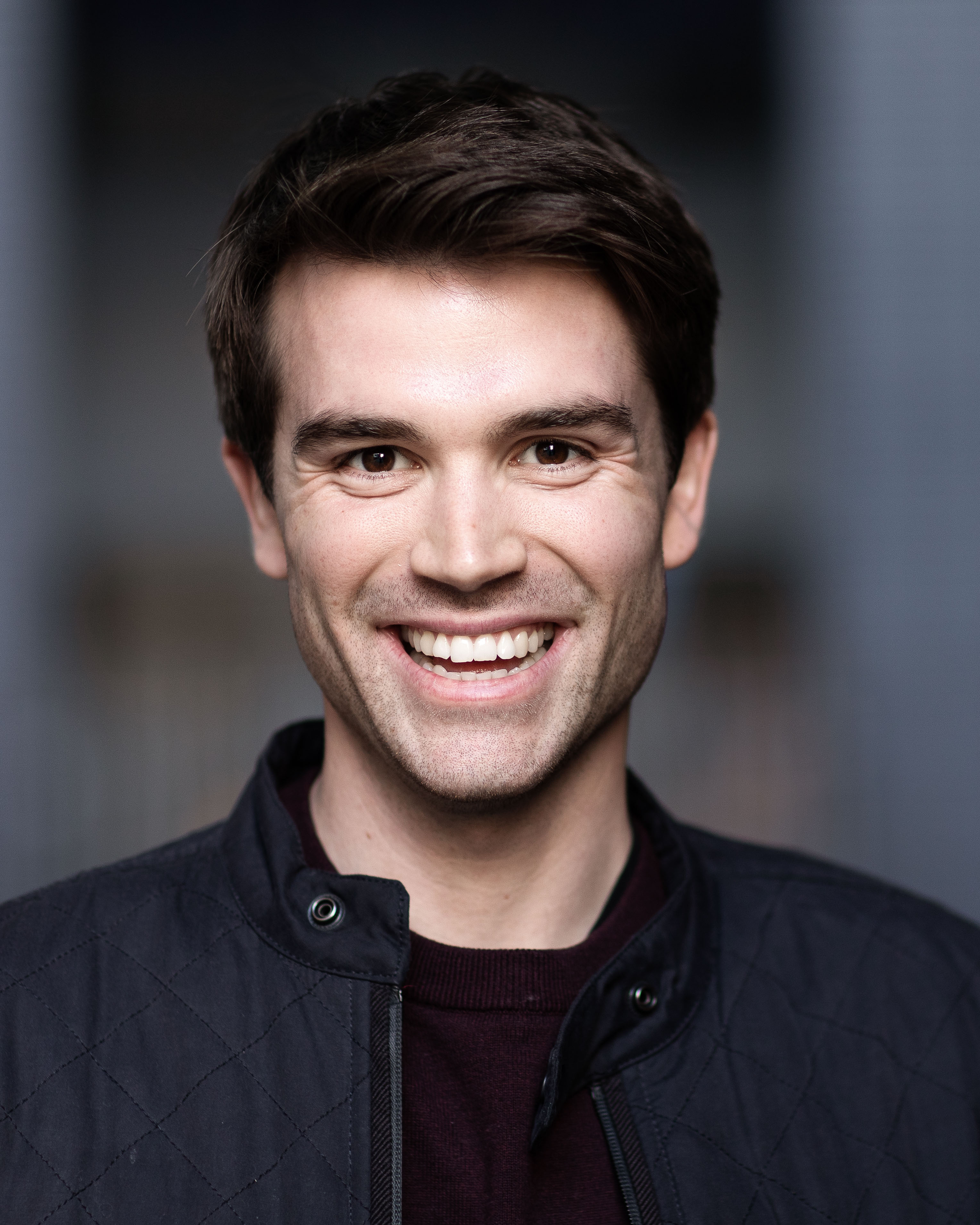 actor Rob Earley large photo