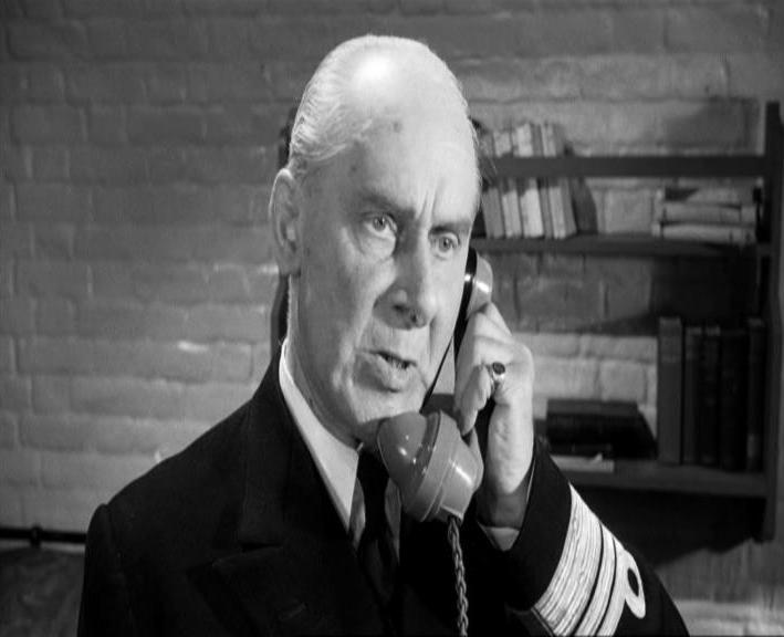 actor Nicholas Hannen large photo