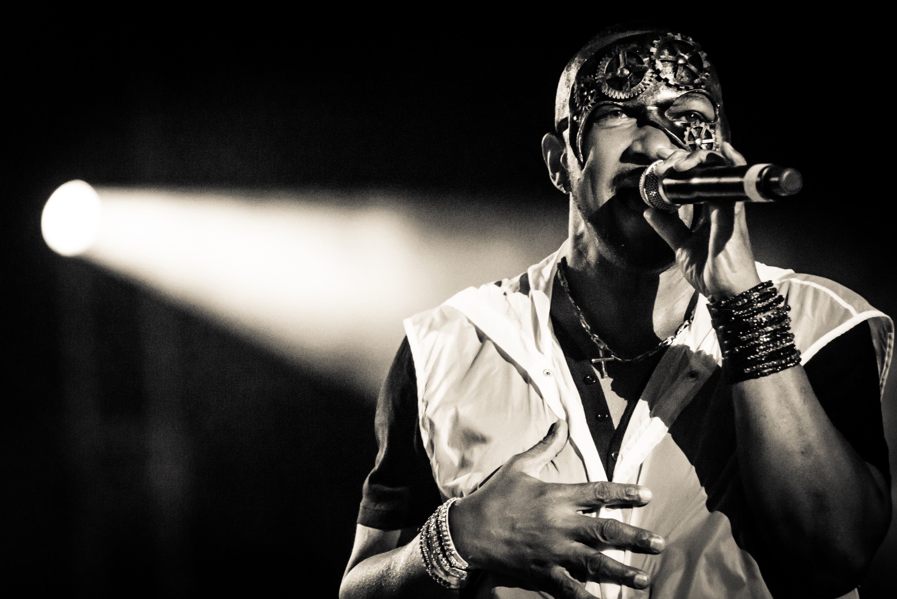 actor James 'JT' Taylor large photo