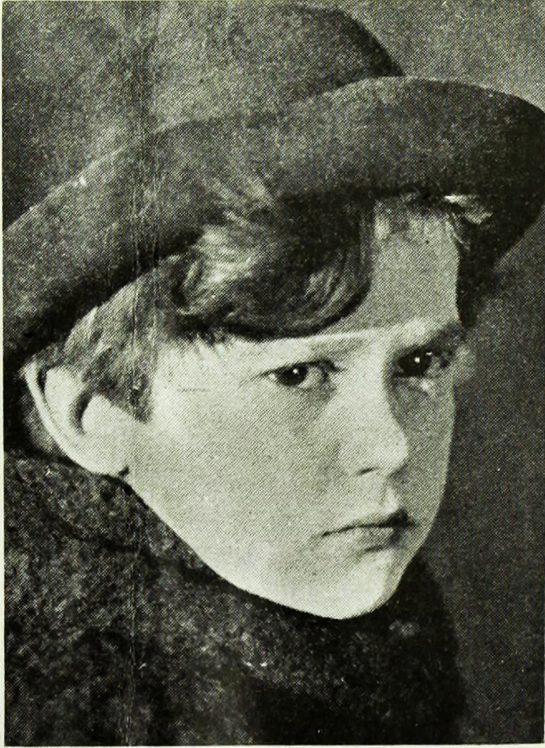 actor Marion Feducha large photo