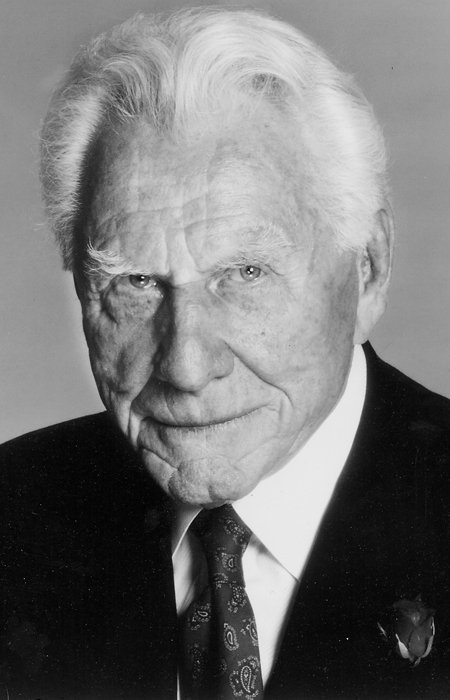 actor Joseph Sirola large photo