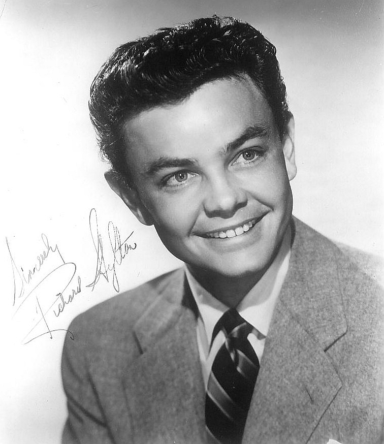 actor Richard Hylton large photo