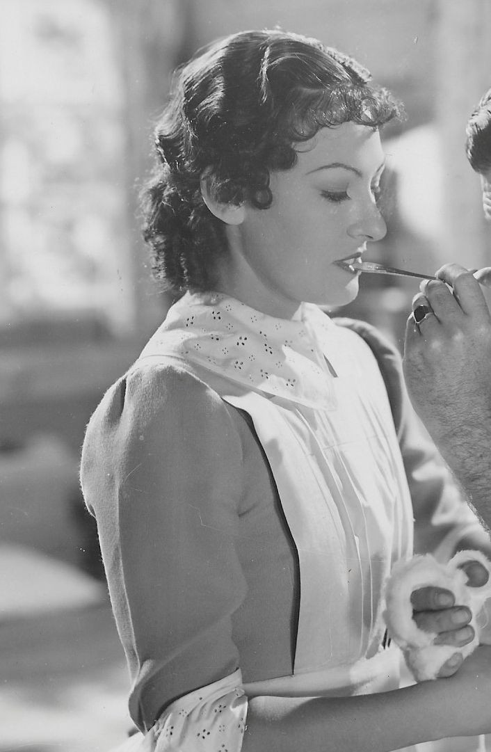 actor Antoinette Cellier large photo