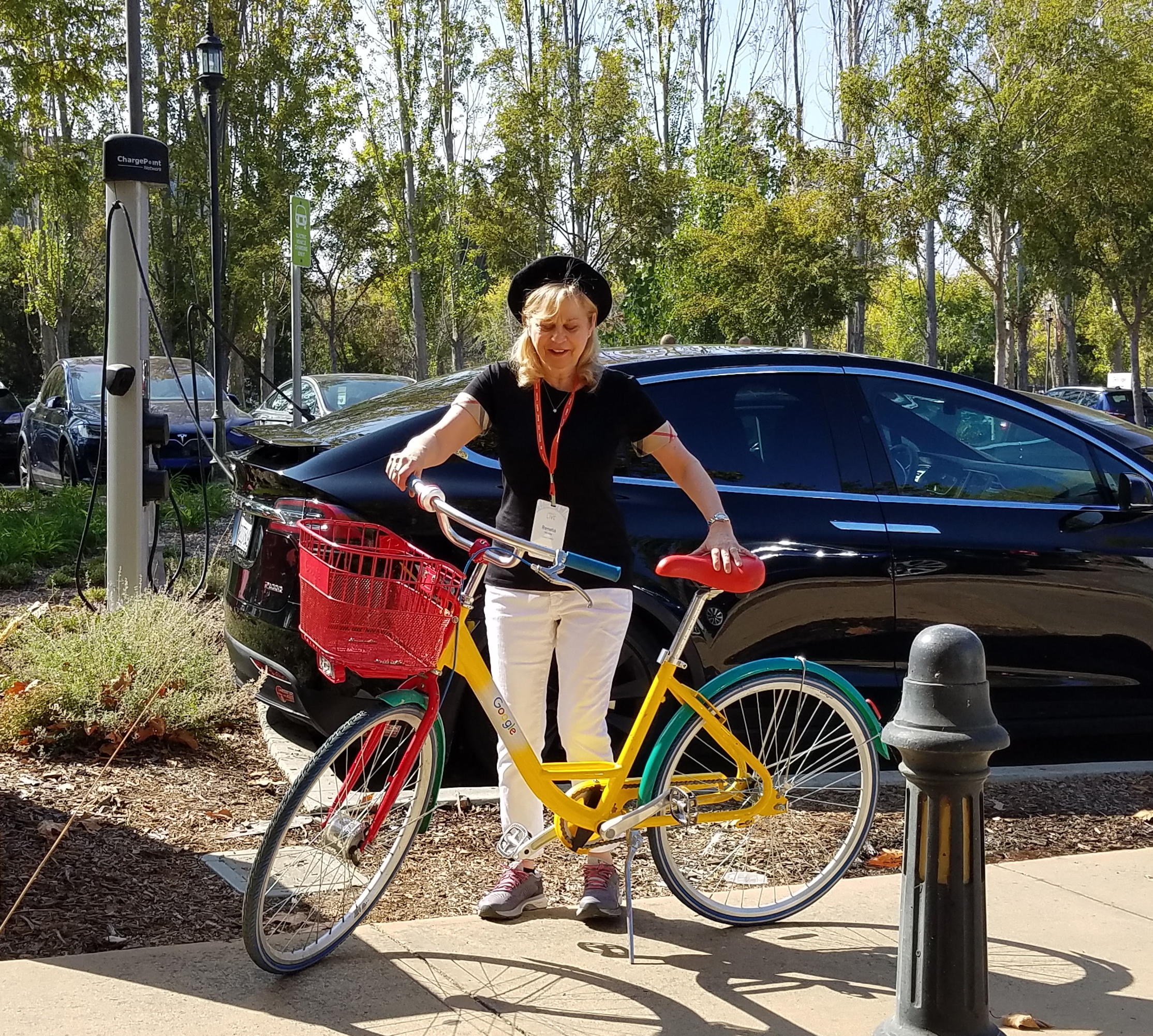 actor Renata Hickey large photo