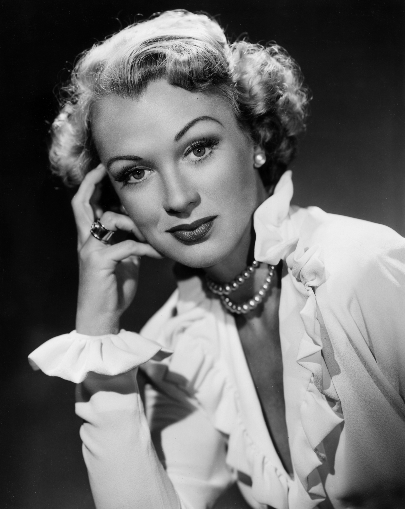 actor Eve Arden large photo