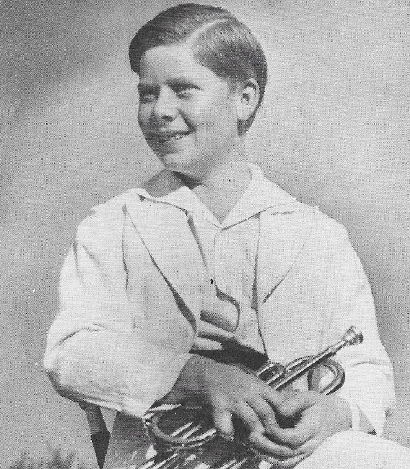 actor Benny Bartlett large photo