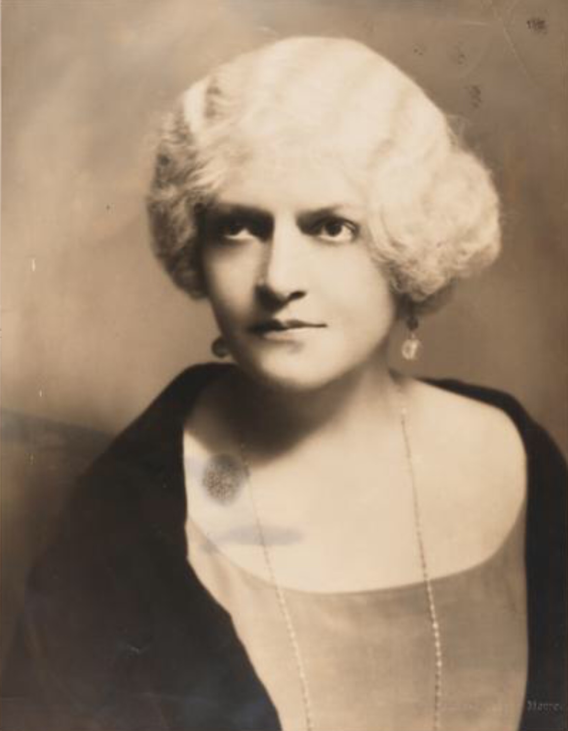 actor Zelda Sears large photo