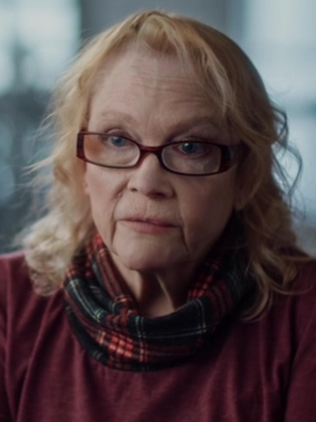 actor Tisa Farrow large photo