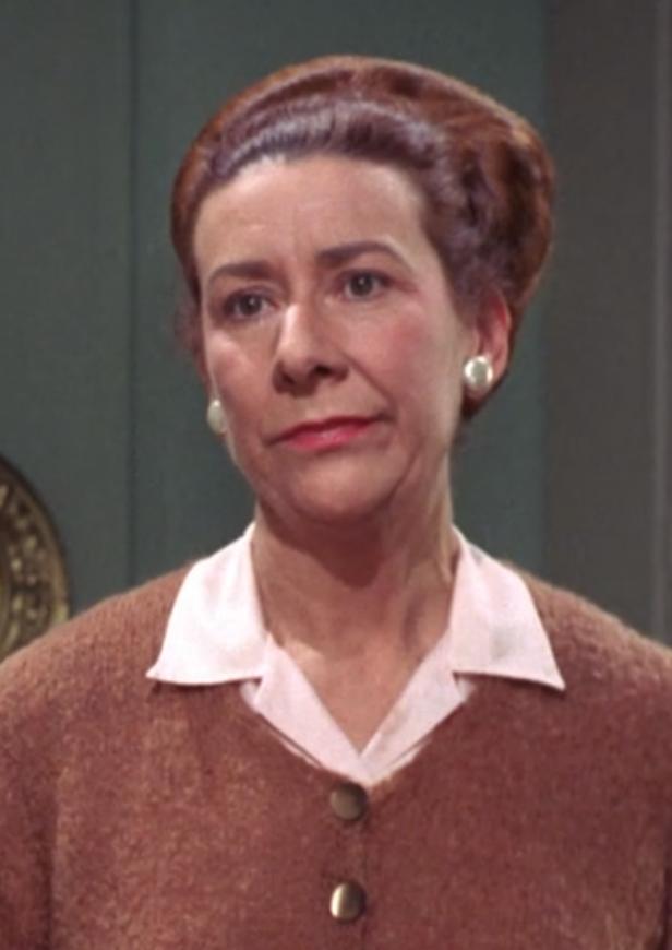 actor Maudie Prickett large photo