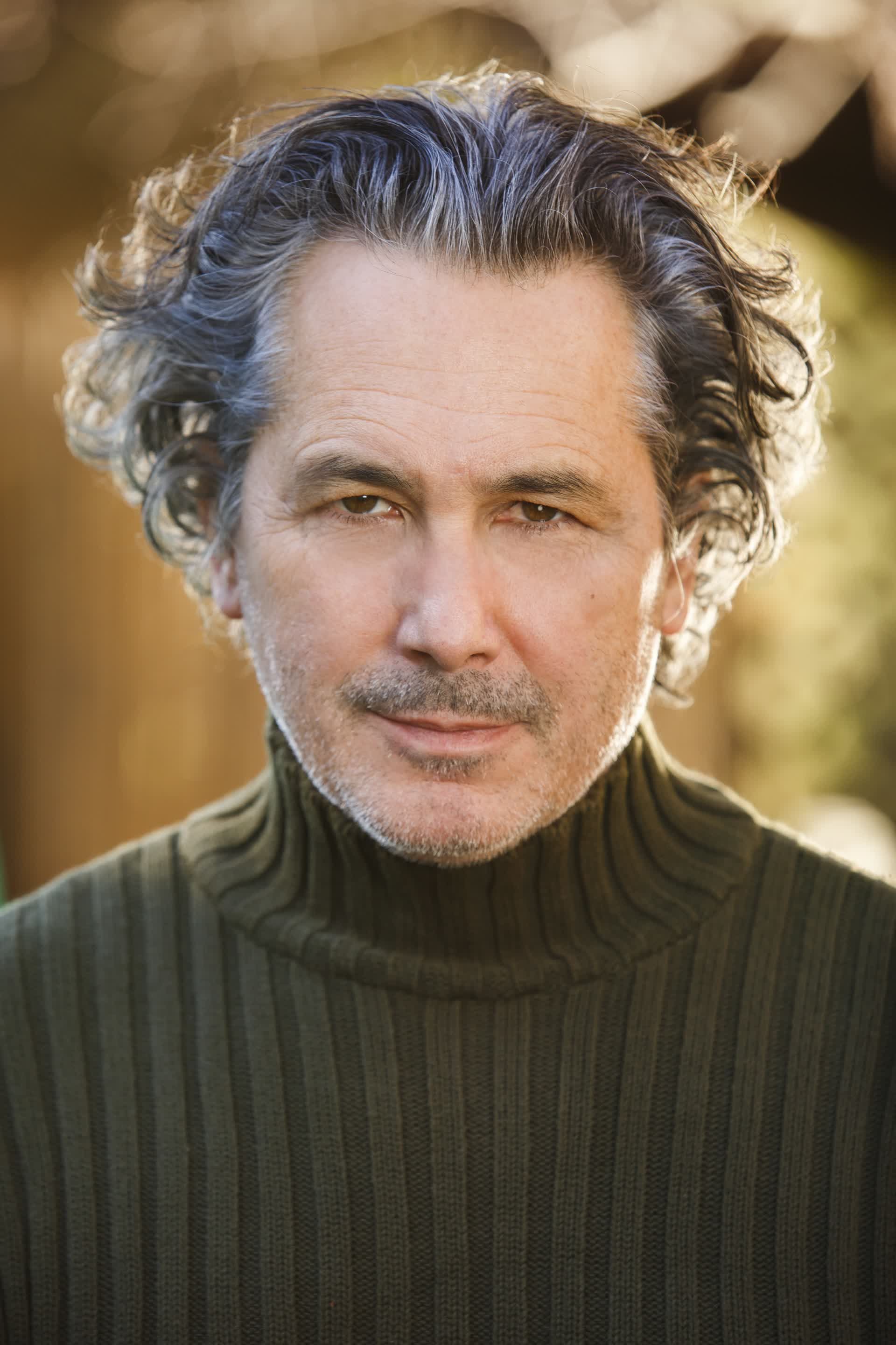 actor Stefan Lysenko large photo