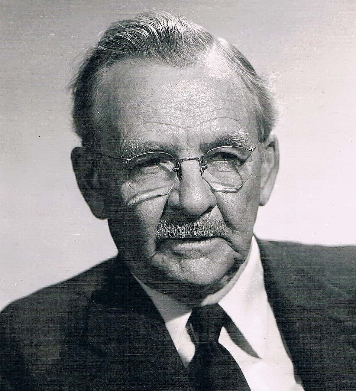 actor Griff Barnett large photo