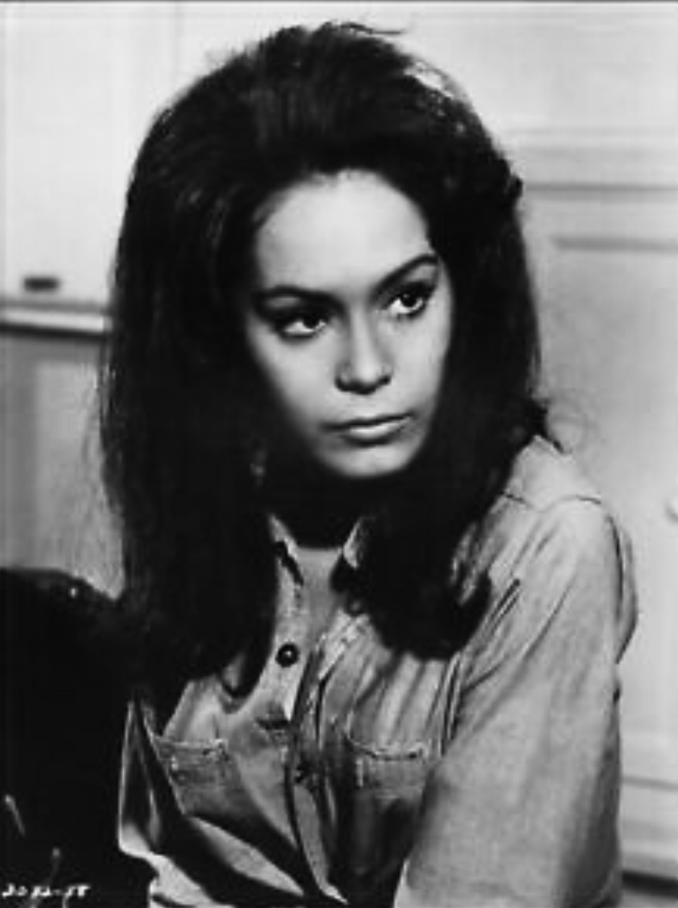 actor Laura Figueroa large photo