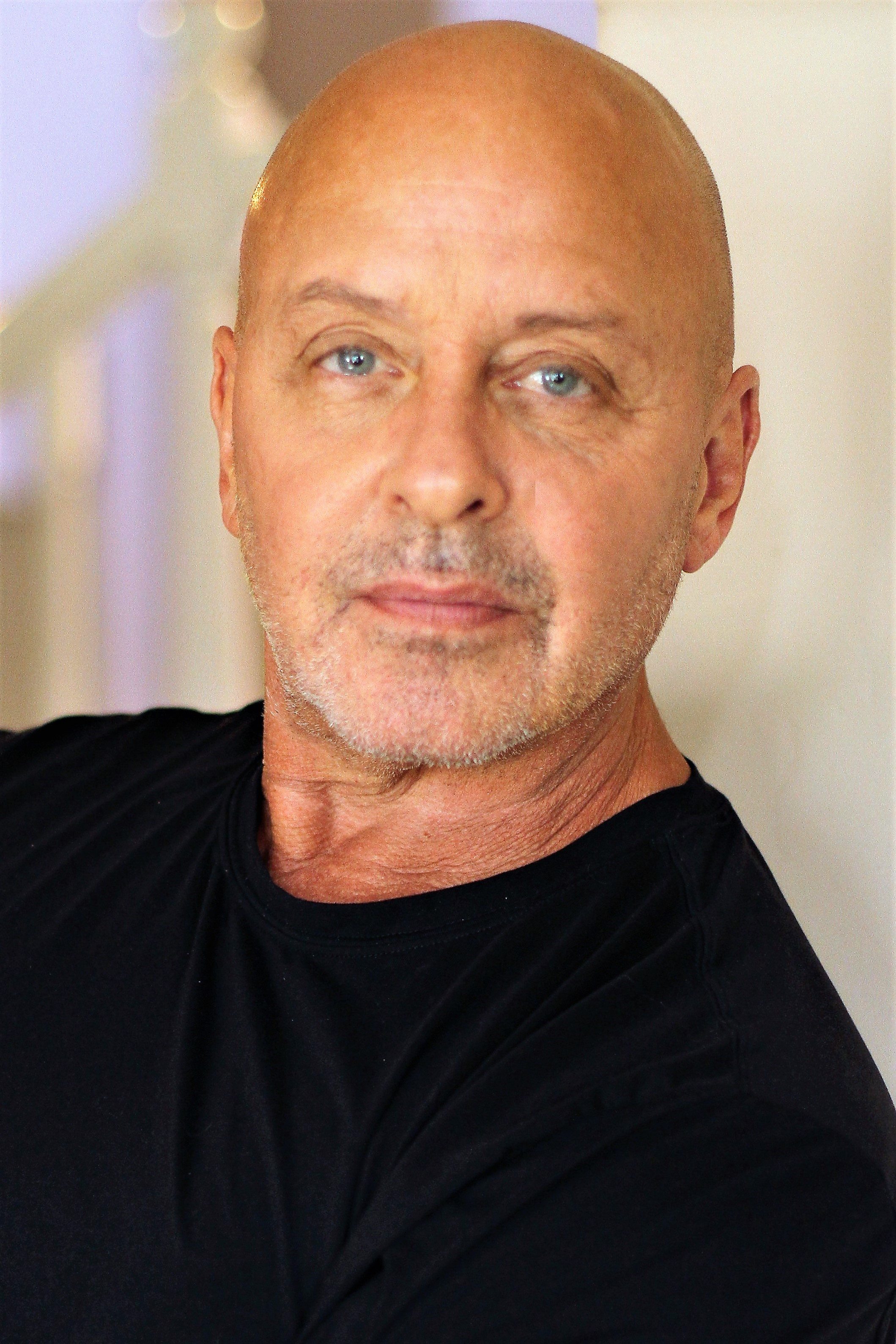 actor Ron Thomas large photo