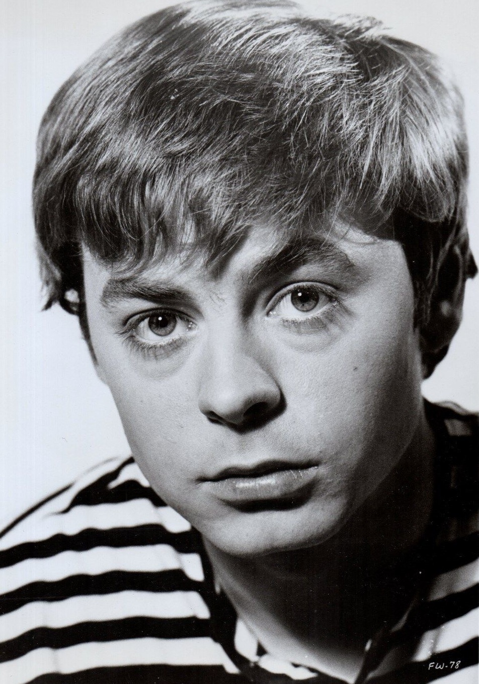 actor Hywel Bennett large photo