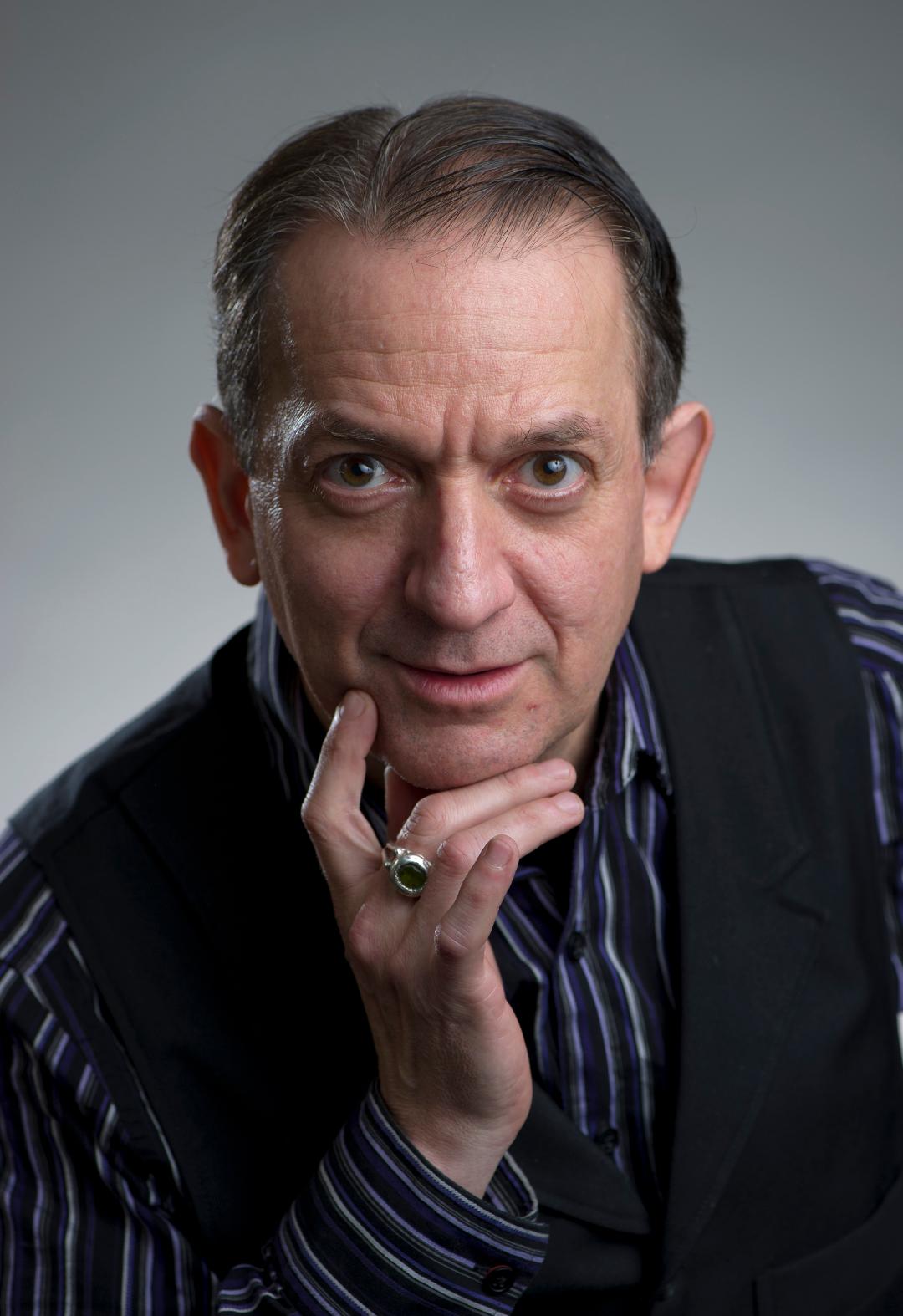 actor Charles Schneider large photo