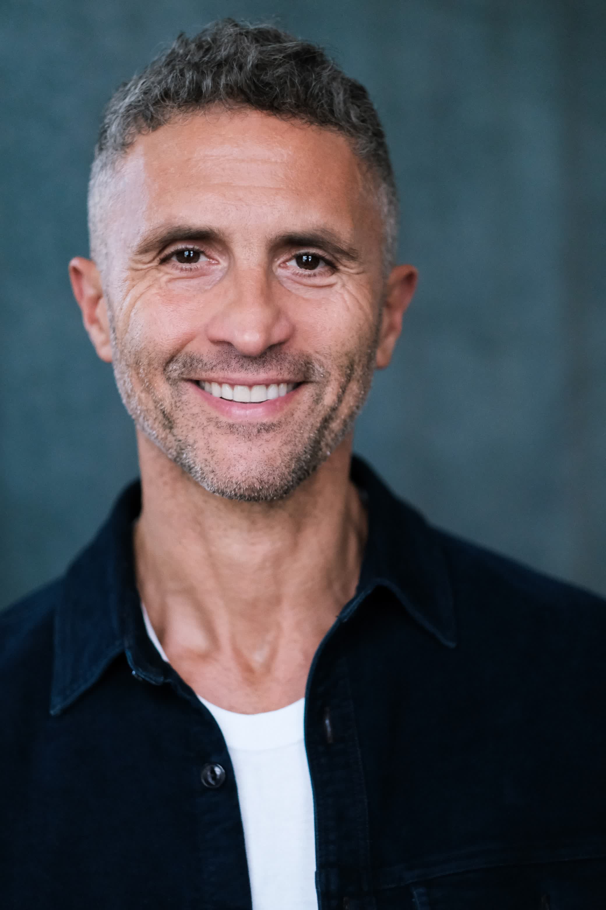 actor Christopher Simon large photo