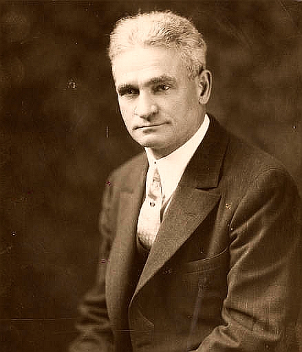 actor Tom Brower large photo