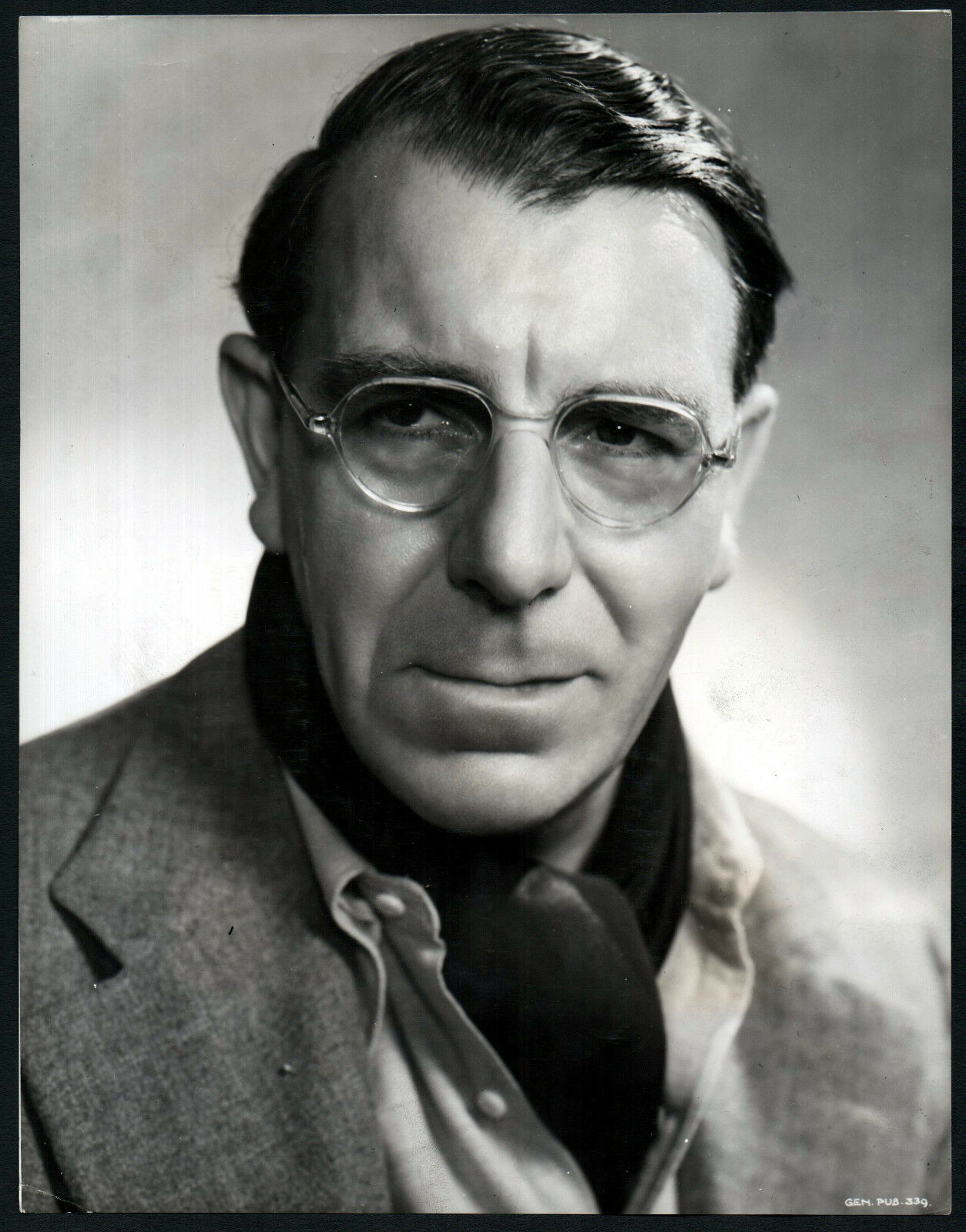 actor Allan Jeayes large photo