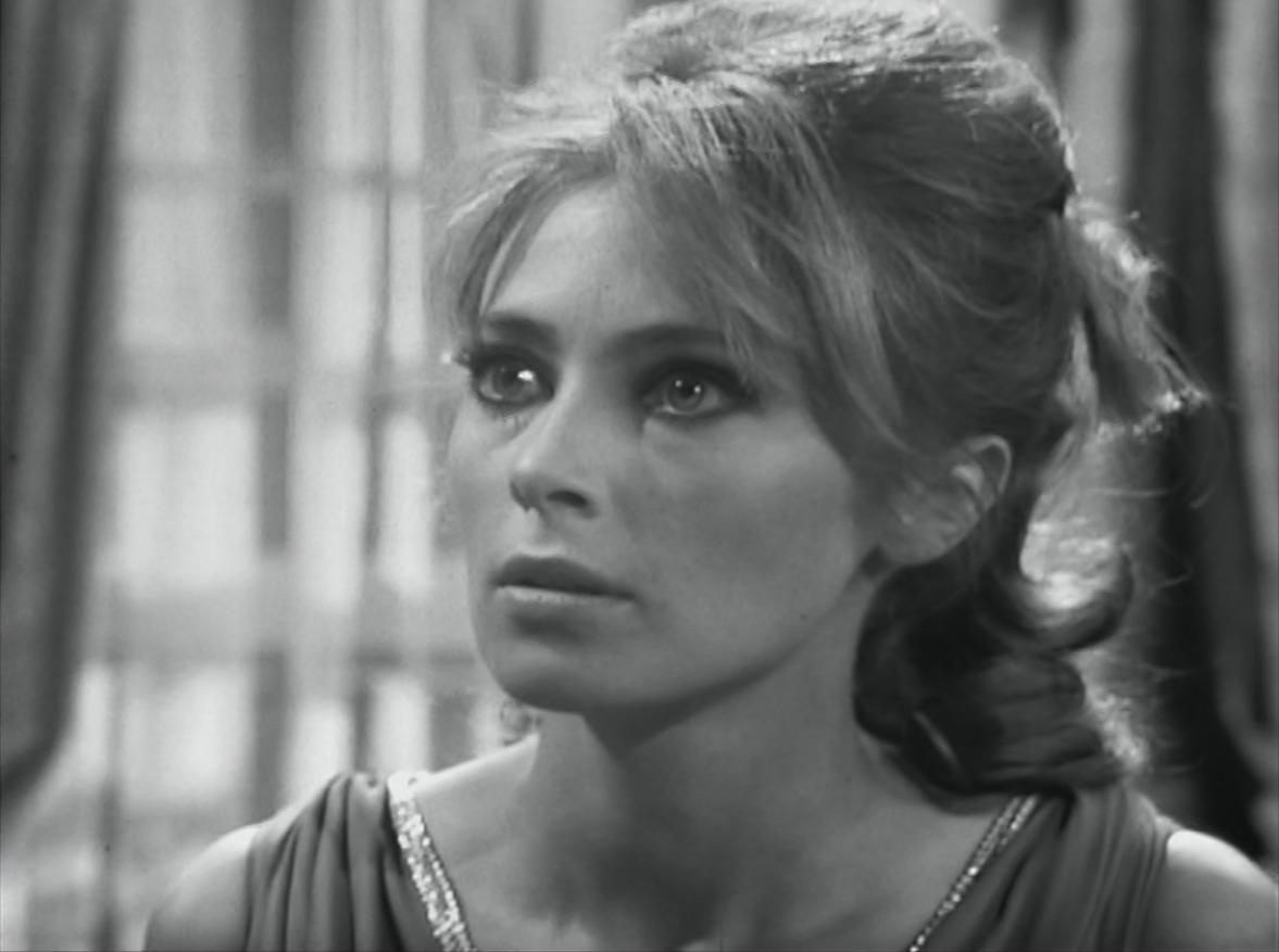 actor Juliet Harmer large photo