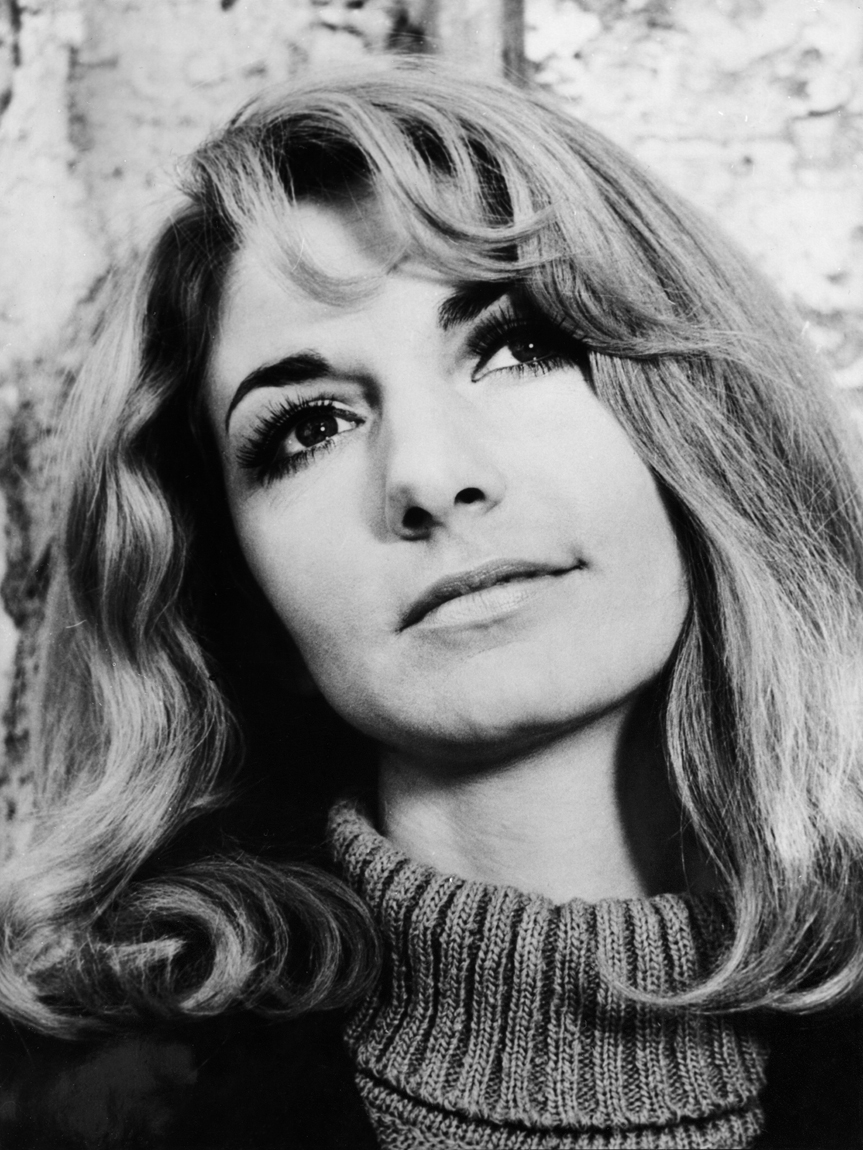 actor Erika Pluhar large photo