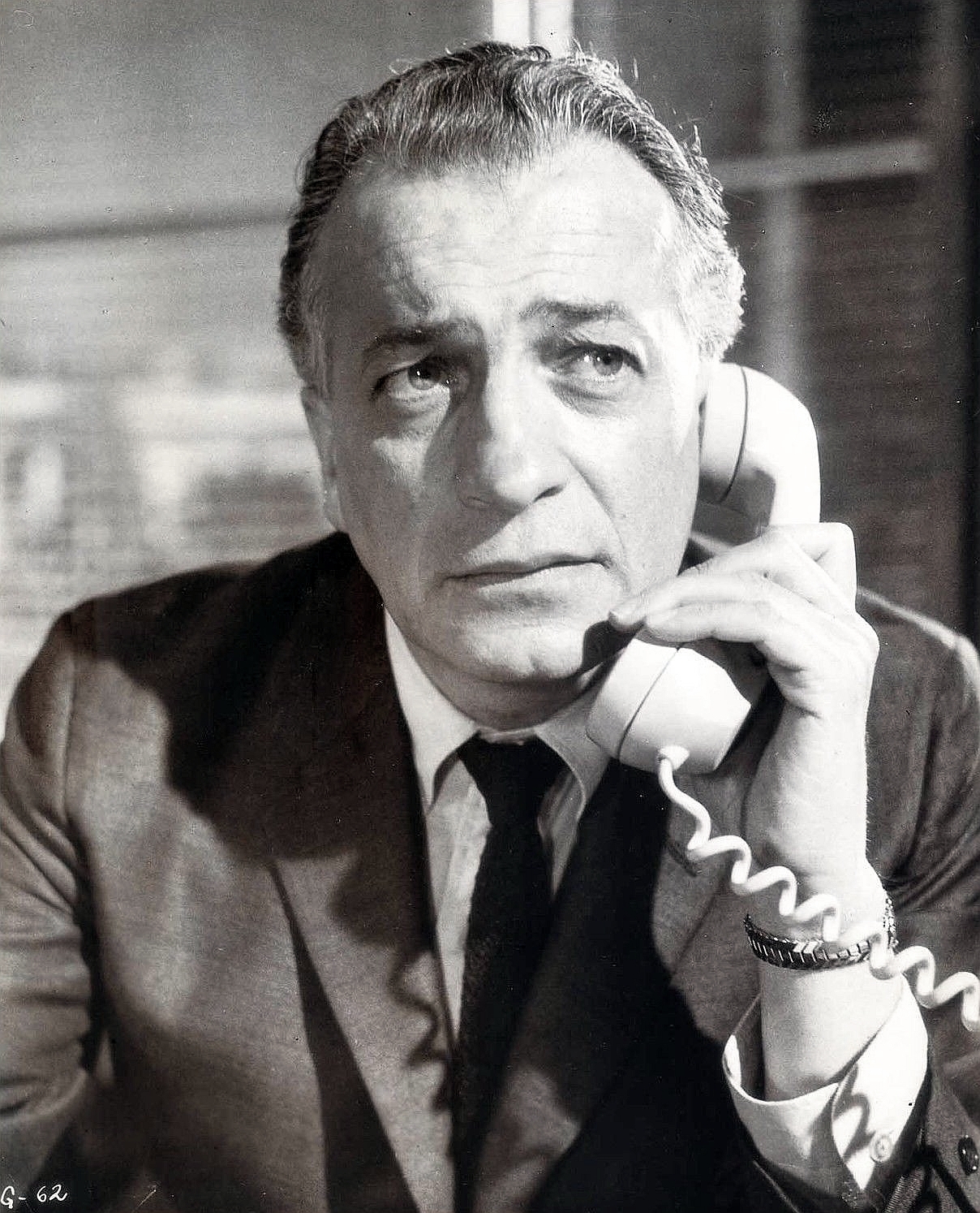 actor Cec Linder large photo