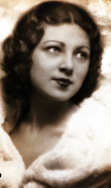 actor Mady Correll large photo