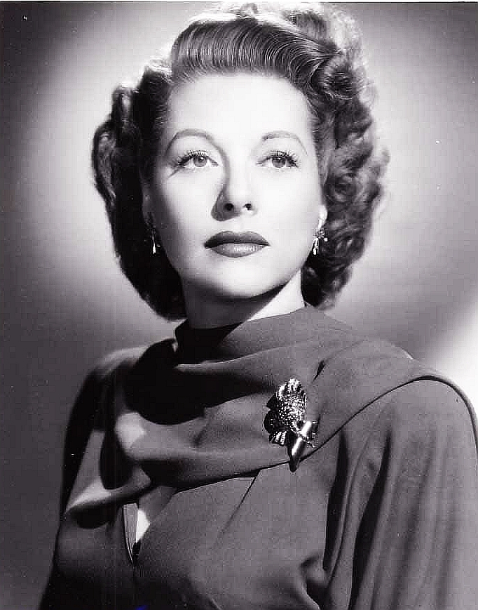 actor Irene Hervey large photo