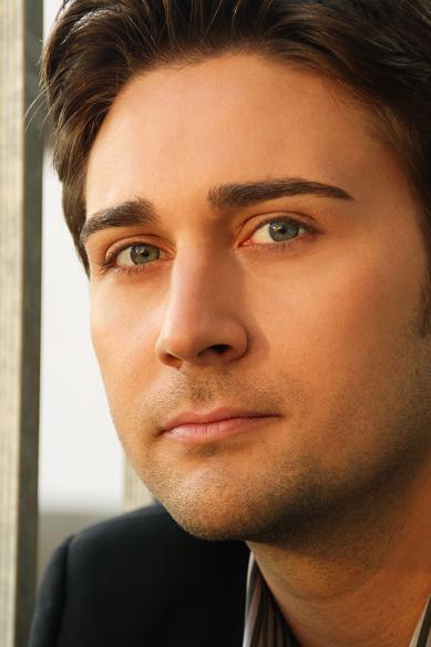 actor Elvin Dandel large photo