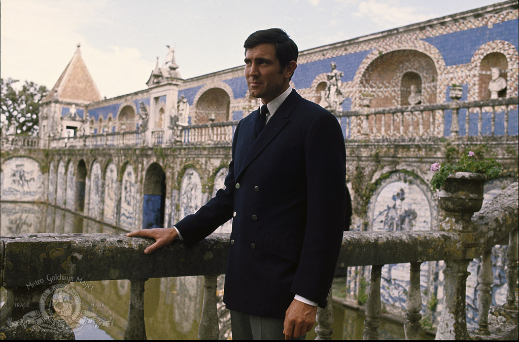 actor George Lazenby large photo