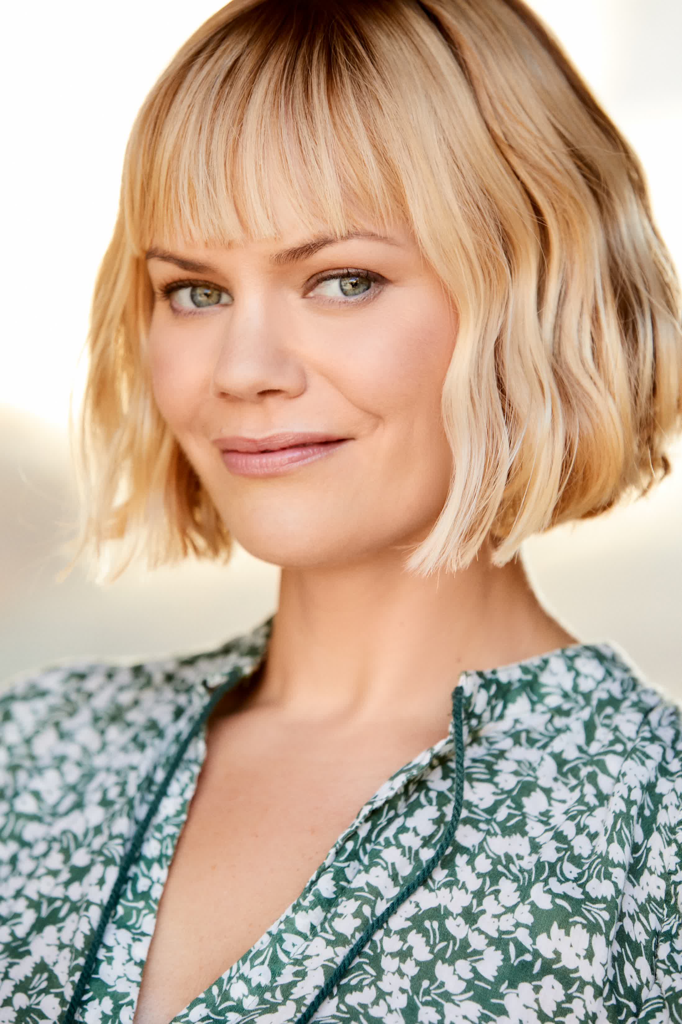 actor Samantha Shelton large photo