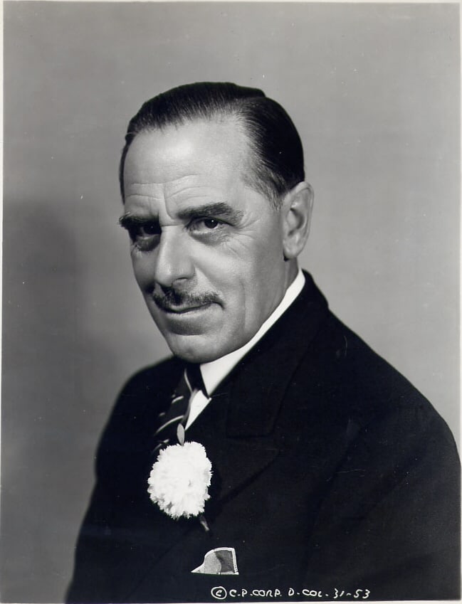 actor Walter Kingsford large photo