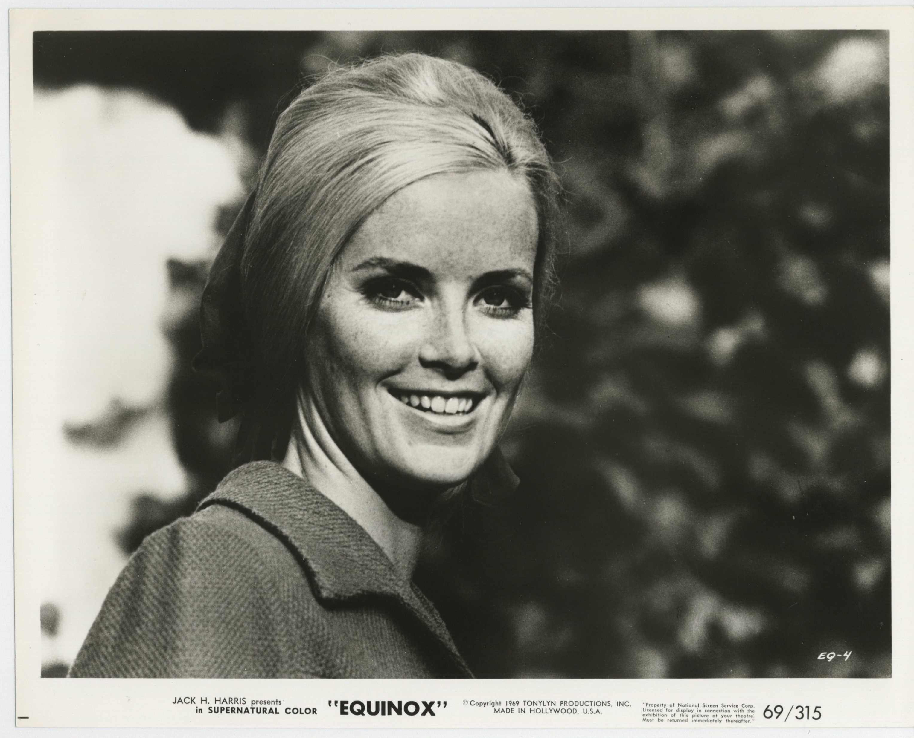 actor Barbara Hewitt large photo