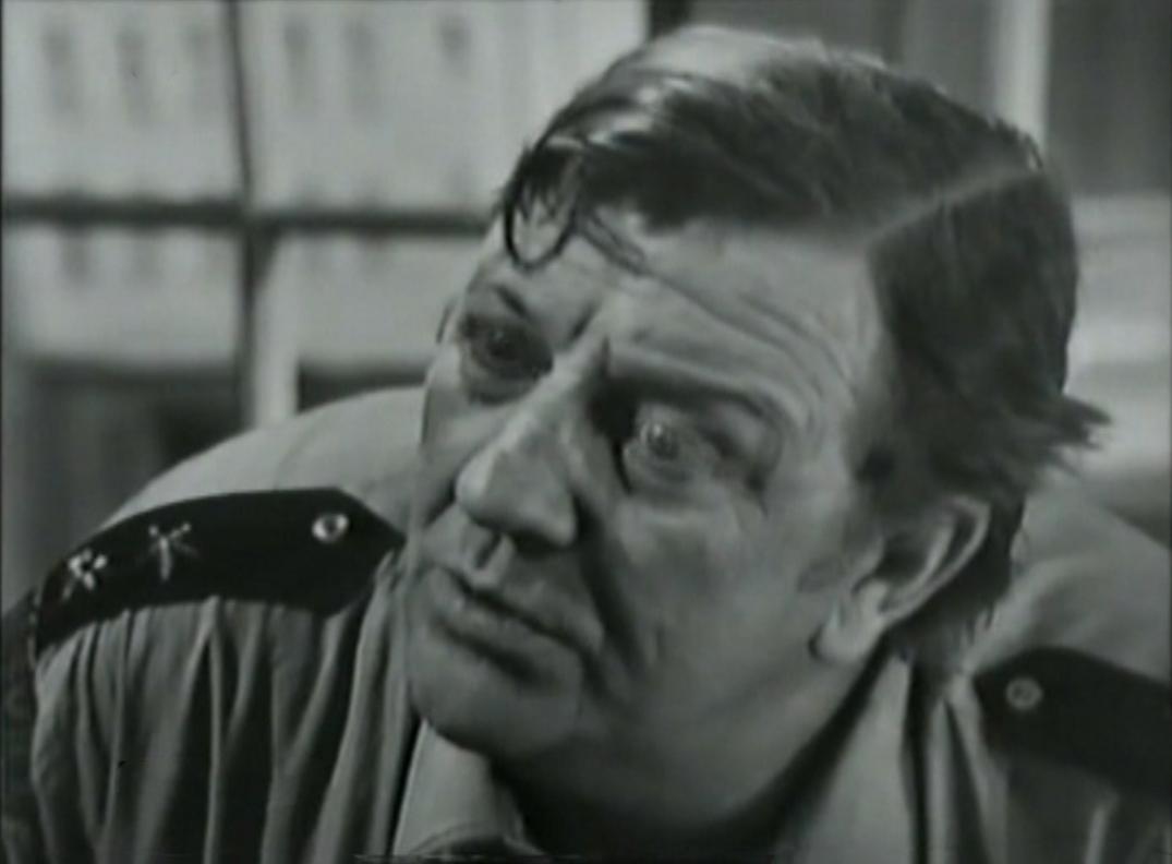 actor Barry Keegan large photo