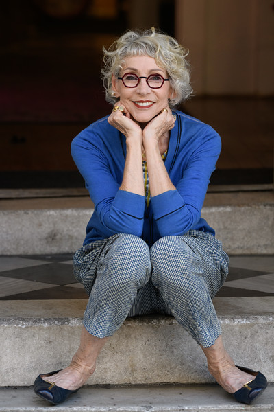 actor Hilary Beane large photo