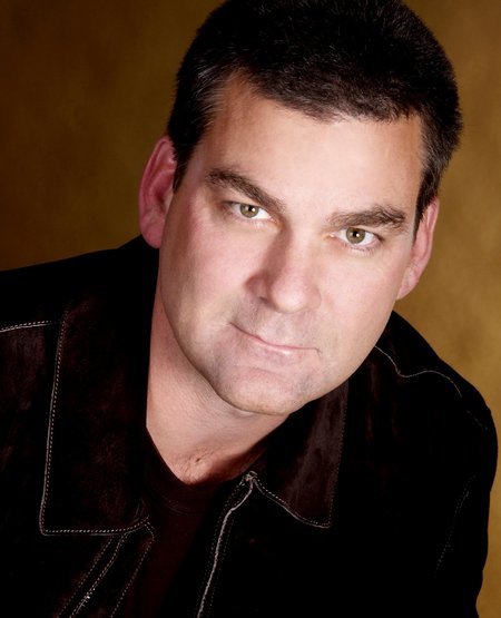 actor Bob Hoge large photo