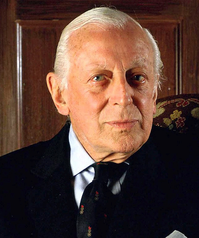 actor Alistair Cooke large photo