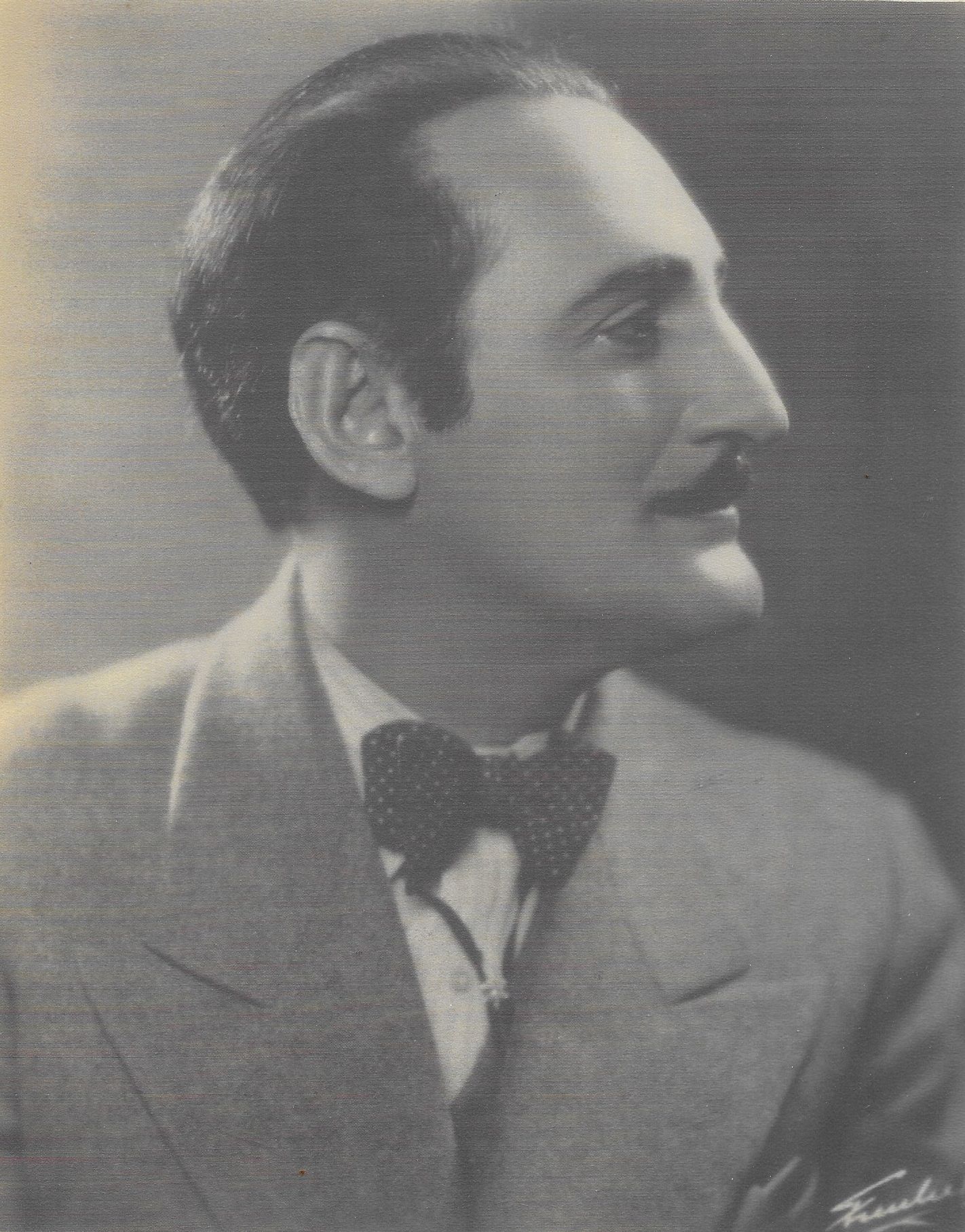 actor Theodore Lorch large photo