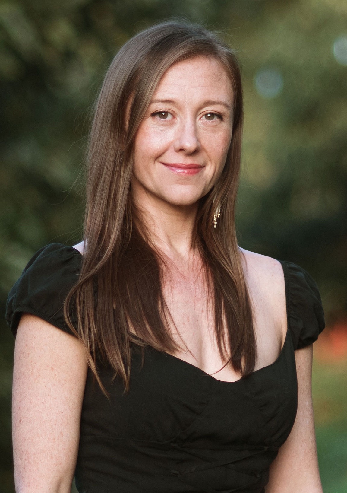 actor Rebecca Harrell Tickell large photo