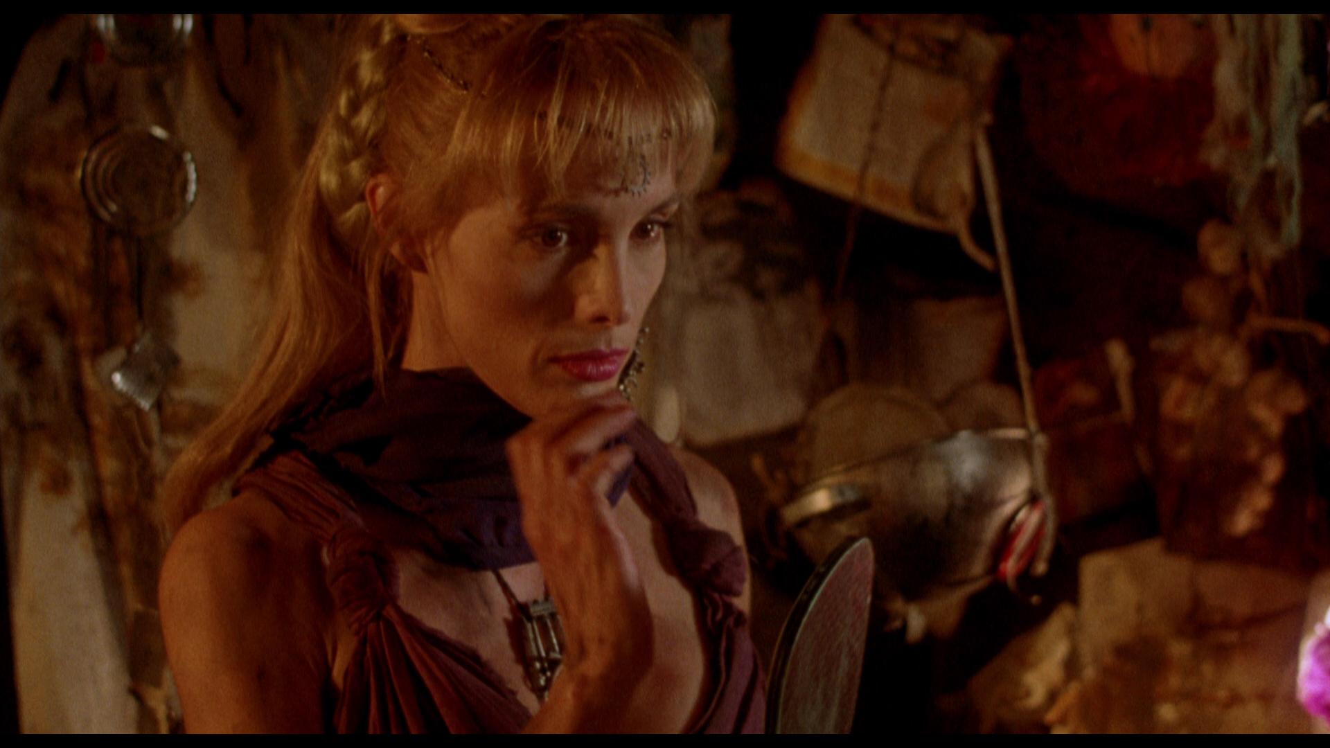 actor Elizabeth Kent large photo