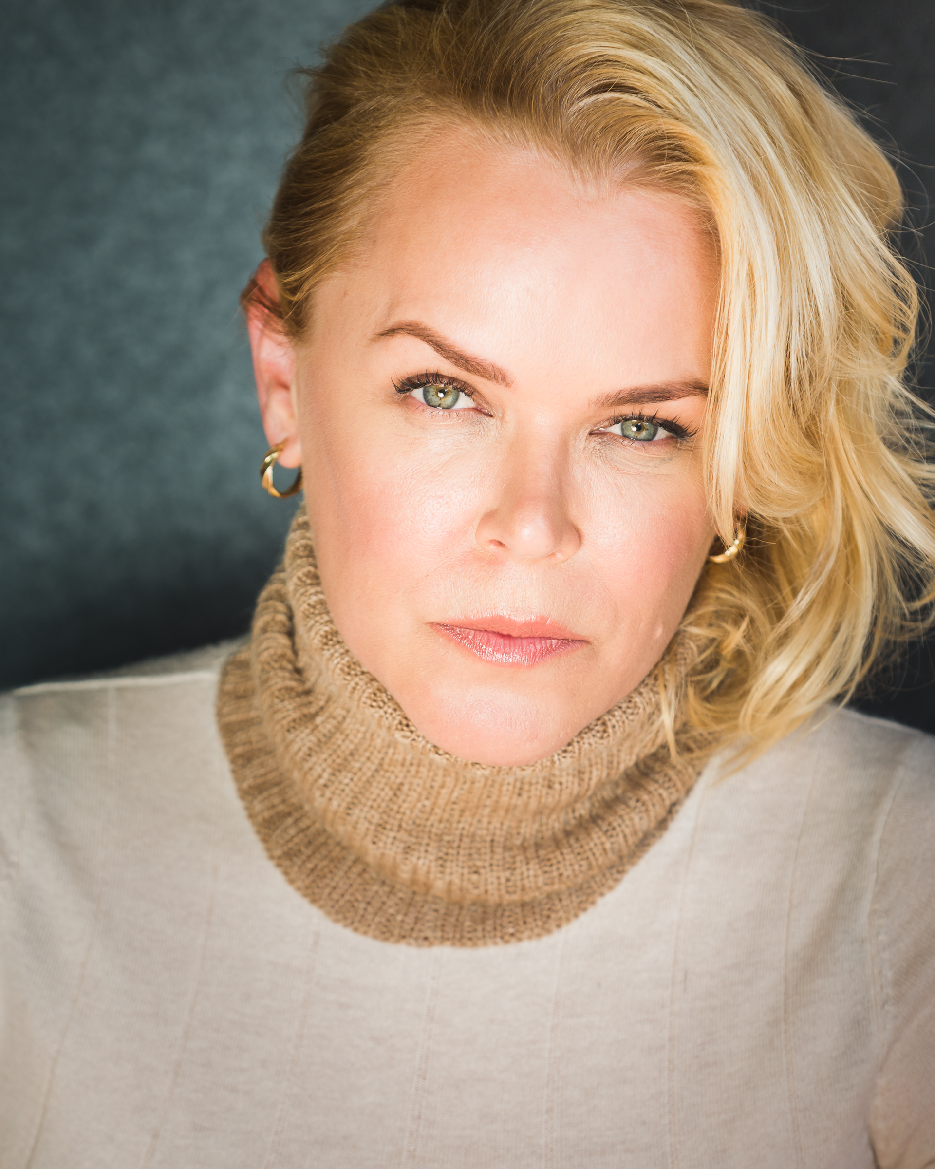 actor Kym Wilson large photo