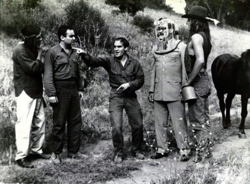 actor Frank Ray Perilli large photo