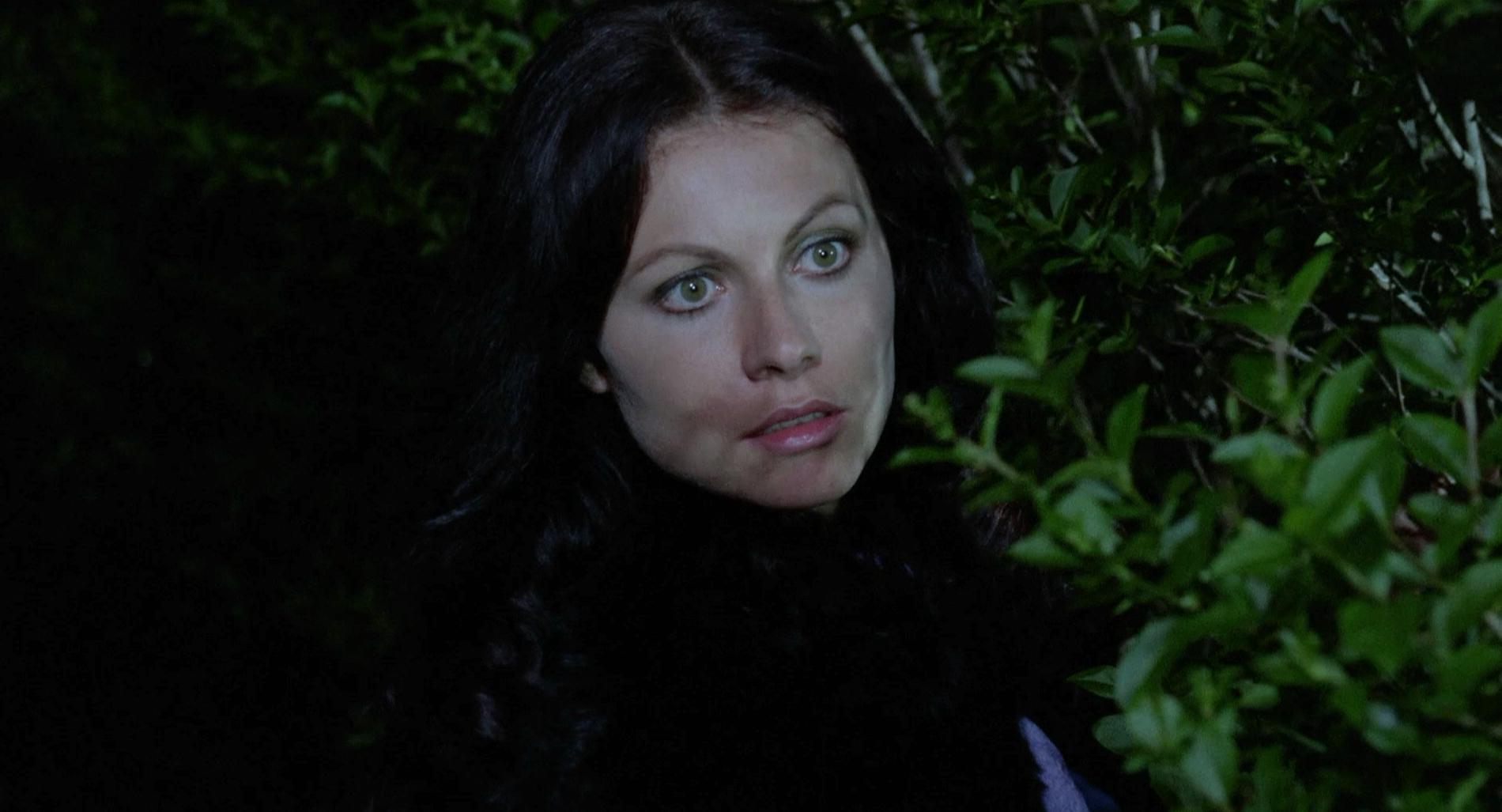 actor Angela Covello large photo