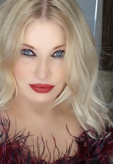 actor Anna Karin large photo