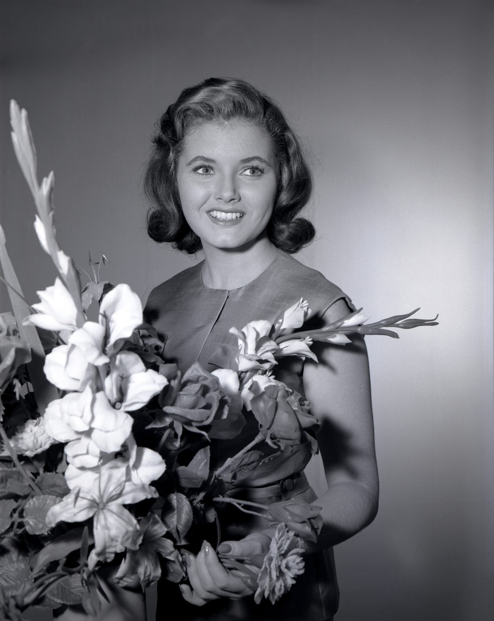 actor Noreen Corcoran large photo