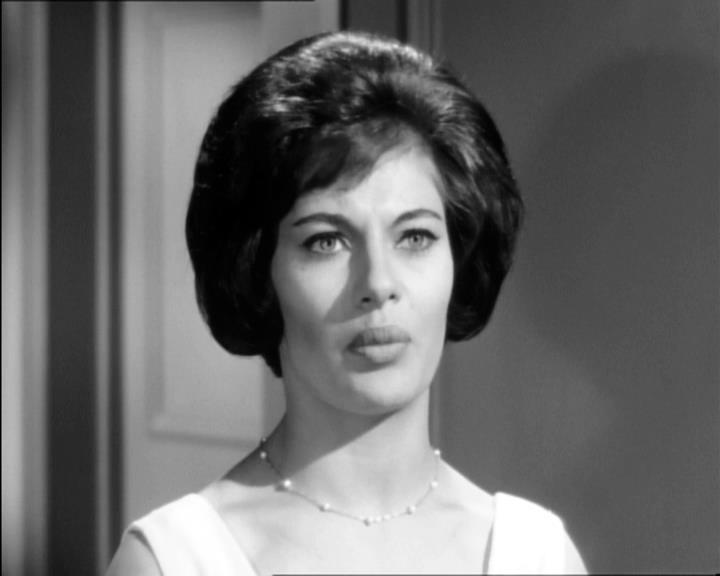 actor Carole Gray large photo