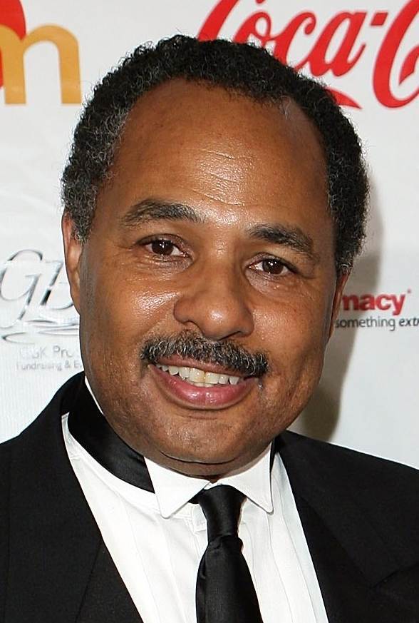 actor Larry Carroll large photo