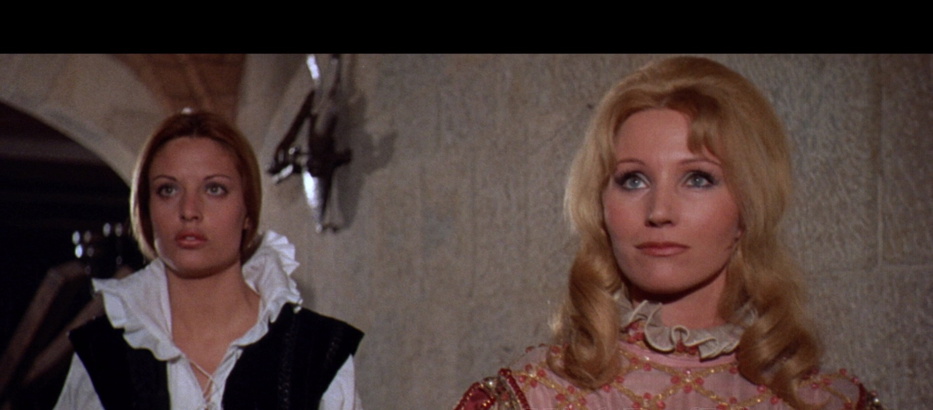 actor Carmen Yazalde large photo