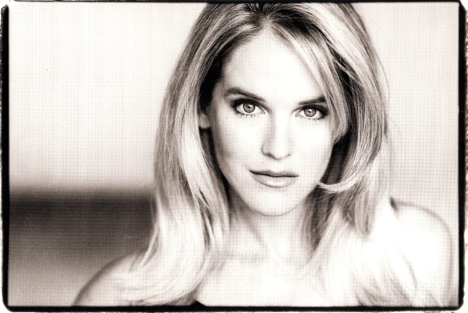 actor Joannah Portman large photo