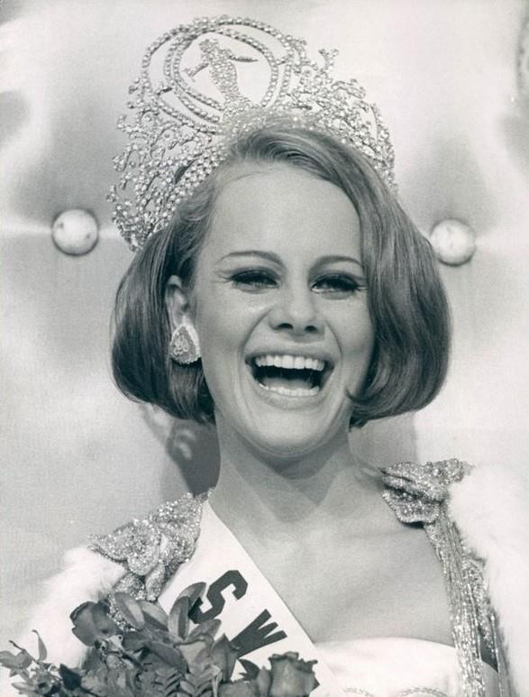 actor Margareta Arvidssen large photo